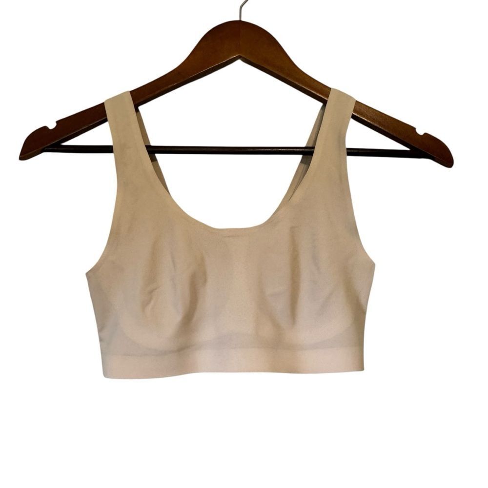 Victoria's Secret Beige Lightly Lines Wireless Bra Bralette